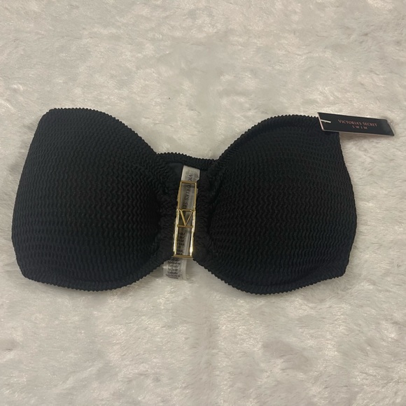 NWT Essential Halter Bikini Top - Picture 1 of 3